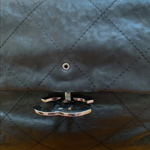 Chanel Vintage Handbag - Picture 3 of 8